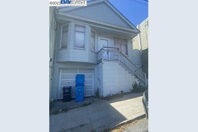 372 Moultrie St - Photo 1