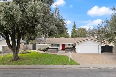 1271 Bentley St, Concord, CA 94518 - Photo 1