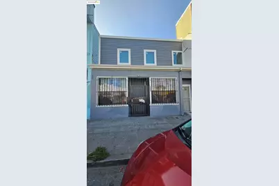 1625 International Blvd, Oakland, CA 94606 - Photo 1