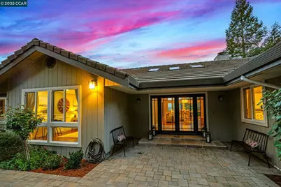 965 Ridge Dr, Concord, CA 94518 - Photo 1