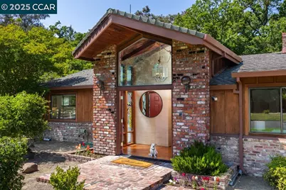 216 Castle Glen Rd, Walnut Creek, CA 94595 - Photo 1