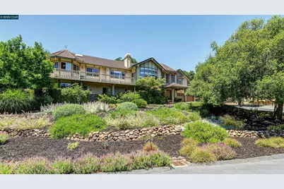3434 Woodview Dr, Lafayette, CA 94549 - Photo 1