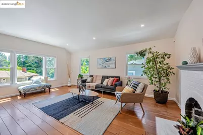4373 Rettig Ave., Oakland, CA 94602 - Photo 1