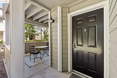 520 Canyon Oaks #D, Oakland, CA 94605 - Photo 1