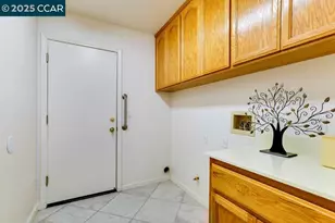 4513 Country Hls Dr, Antioch, CA 94531 - Photo 17