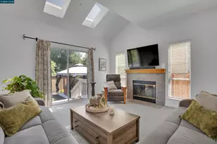 123 Williamson Ct, Martinez, CA 94553 - Photo 1