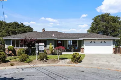 535 Vannier Dr, Belmont, CA 94002 - Photo 1