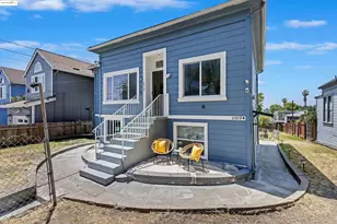 2029 22nd St, Oakland, CA 94606 - Photo 1
