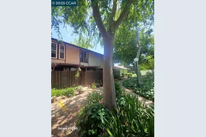 5496 Roundtree Dr #D, Concord, CA 94521 - Photo 1