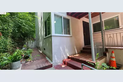 3009 Park Blvd #1, Oakland, CA 94610 - Photo 1