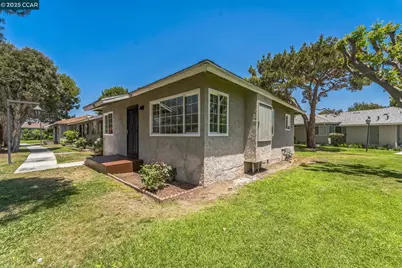 23230 Anchor Avenue #106, Carson, CA 90745 - Photo 1