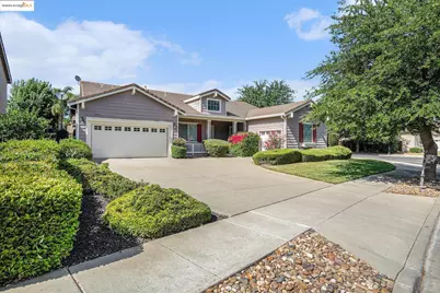 613 Kenwood Dr, Brentwood, CA 94513 - Photo 1