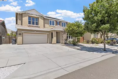 647 Tantaros Ln, Tracy, CA 95376 - Photo 1