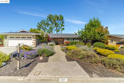 62 Warfield Dr, Moraga, CA 94556 - Photo 1