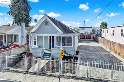 1618 100th Ave, Oakland, CA 94603 - Photo 1