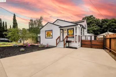 7555 Circle Hill Dr, Oakland, CA 94605 - Photo 1