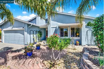 139 Pepperwood St, Hercules, CA 94547 - Photo 1