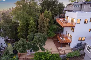 1129 Wellington St, Oakland, CA 94602 - Photo 1