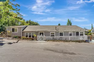2230 Pomona Ave, Martinez, CA 94553 - Photo 1