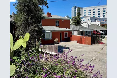 2752 14th Ave, Oakland, CA 94606 - Photo 1
