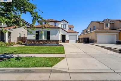 1498 Highland Dr, West Sacramento, CA 95691 - Photo 1