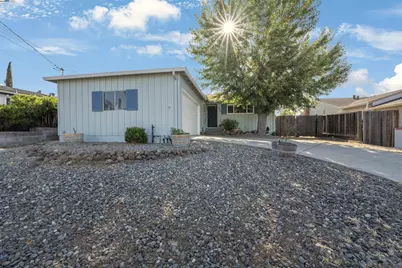 252 Martin Avenue, Livermore, CA 94551 - Photo 1