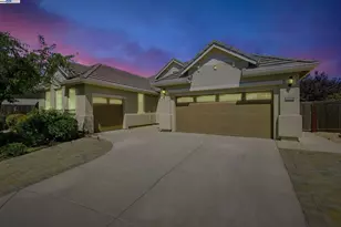 10016 Wagoner Wy, Elk Grove, CA 95757 - Photo 1