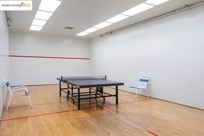 4 Commodore Dr #D229, Emeryville, CA 94608 - Photo 21