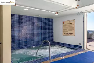 4 Commodore Dr, Emeryville, CA 94608 - Photo 19