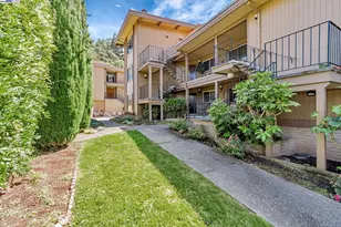 7610 Mountain Blvd, Oakland, CA 94605 - Photo 1