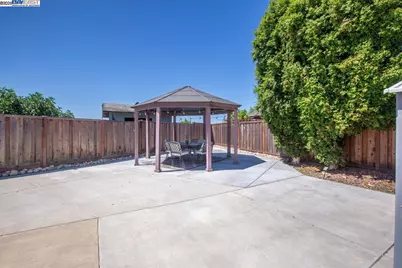 8157 Fairway Ct, Newark, CA 94560 - Photo 47