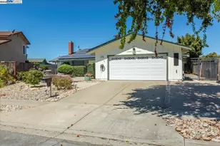 8157 Fairway Ct, Newark, CA 94560 - Photo 3