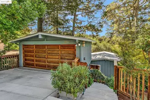 2211 Arrowhead Dr, Oakland, CA 94611 - Photo 1