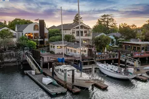 3127 Marina Dr, Alameda, CA 94501 - Photo 1