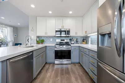 161 L #101, Livermore, CA 94550 - Photo 1