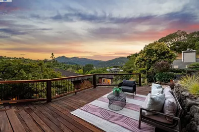 184 Hilldale Dr, San Anselmo, CA 94960 - Photo 1