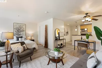 6400 Christie Avenue #1211, Emeryville, CA 92608 - Photo 1