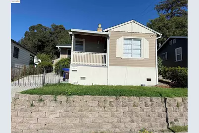 8010 Ney Ave, Oakland, CA 94605 - Photo 1