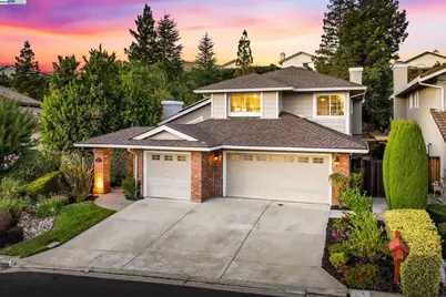 639 Canyon Crest Rd East, San Ramon, CA 94582 - Photo 1