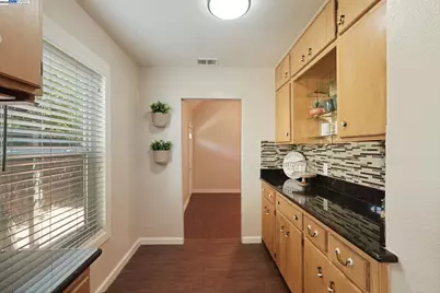 470 Tuxedo Ave, Stockton, CA 95204 - Photo 17