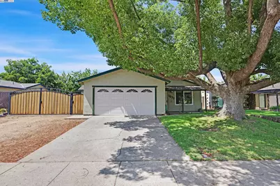 1033 Parkside Ave, Manteca, CA 95336 - Photo 1