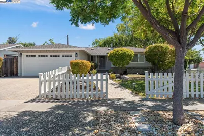 5050 Trenary Way, San Jose, CA 95118 - Photo 1