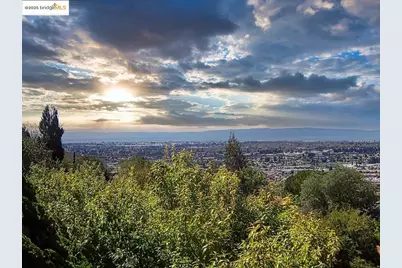 2421 Crestview Ct, San Leandro, CA 94578 - Photo 1