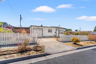 3122 Groom Dr, Richmond, CA 94806 - Photo 1