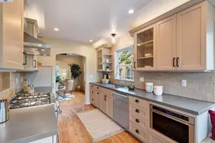 1109 Post St, Alameda, CA 94501 - Photo 1