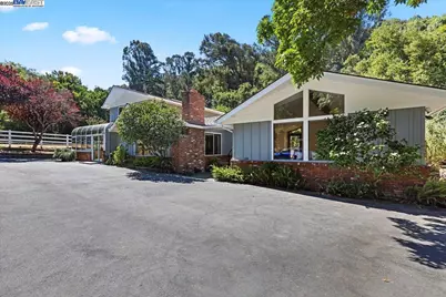30261 Palomares Rd, Castro Valley, CA 94552 - Photo 1