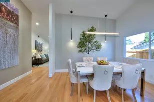 118 Sparrow Dr, Hercules, CA 94547 - Photo 1