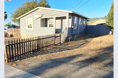 118 Poinsettia Ave, Bay Point, CA 94565 - Photo 1