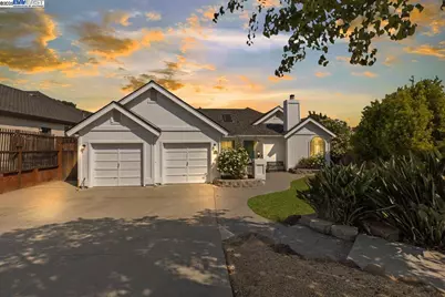 154 Lang St, San Juan Bautista, CA 95045 - Photo 1