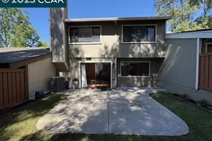 2407 Deer Tree Ct, Martinez, CA 94553 - Photo 1